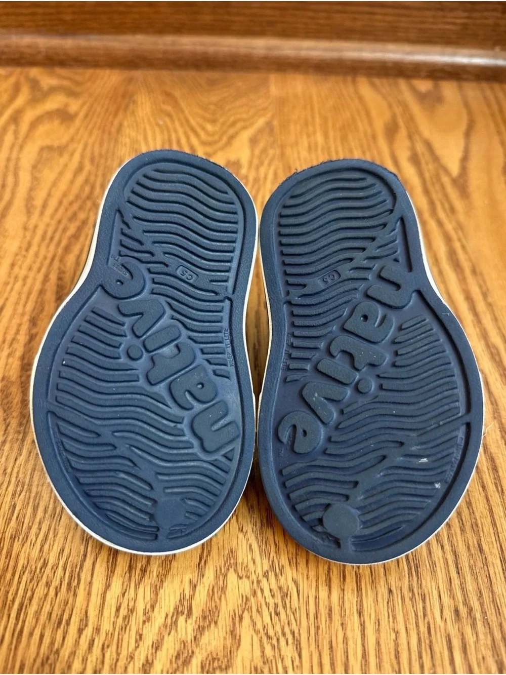 Native Shoes native miles